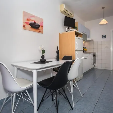 Filipic Apartment